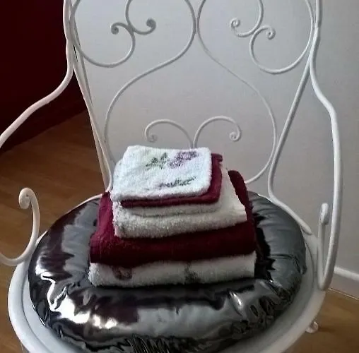 Les Nids De Mesanges D'hotes