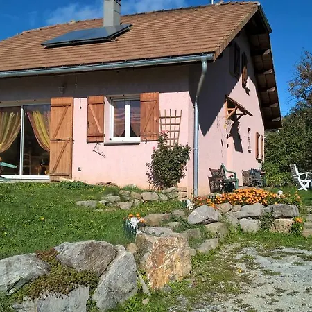 Séjour chez l'habitant Les Nids De Mesanges D'hôtes *